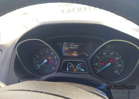 2016 Ford Focus Se z USA, uszkodzony, nr VIN 1FADP3F29GL385144